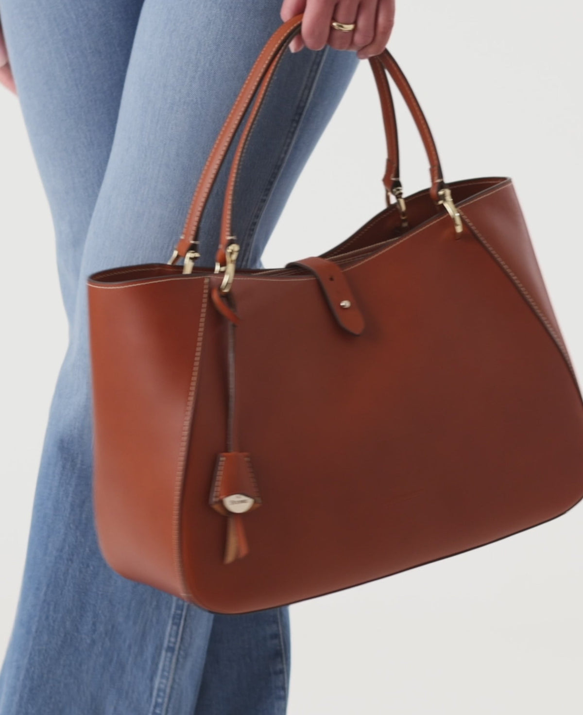 Dooney & Bourke Alto Camilla