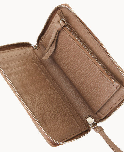 Dooney & Bourke Henrys Zip Around Wristlet