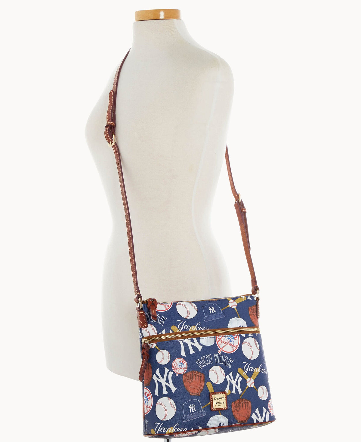 Dooney & Bourke MLB Yankees Crossbody