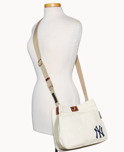 Dooney & Bourke MLB Yankees Crossbody 28